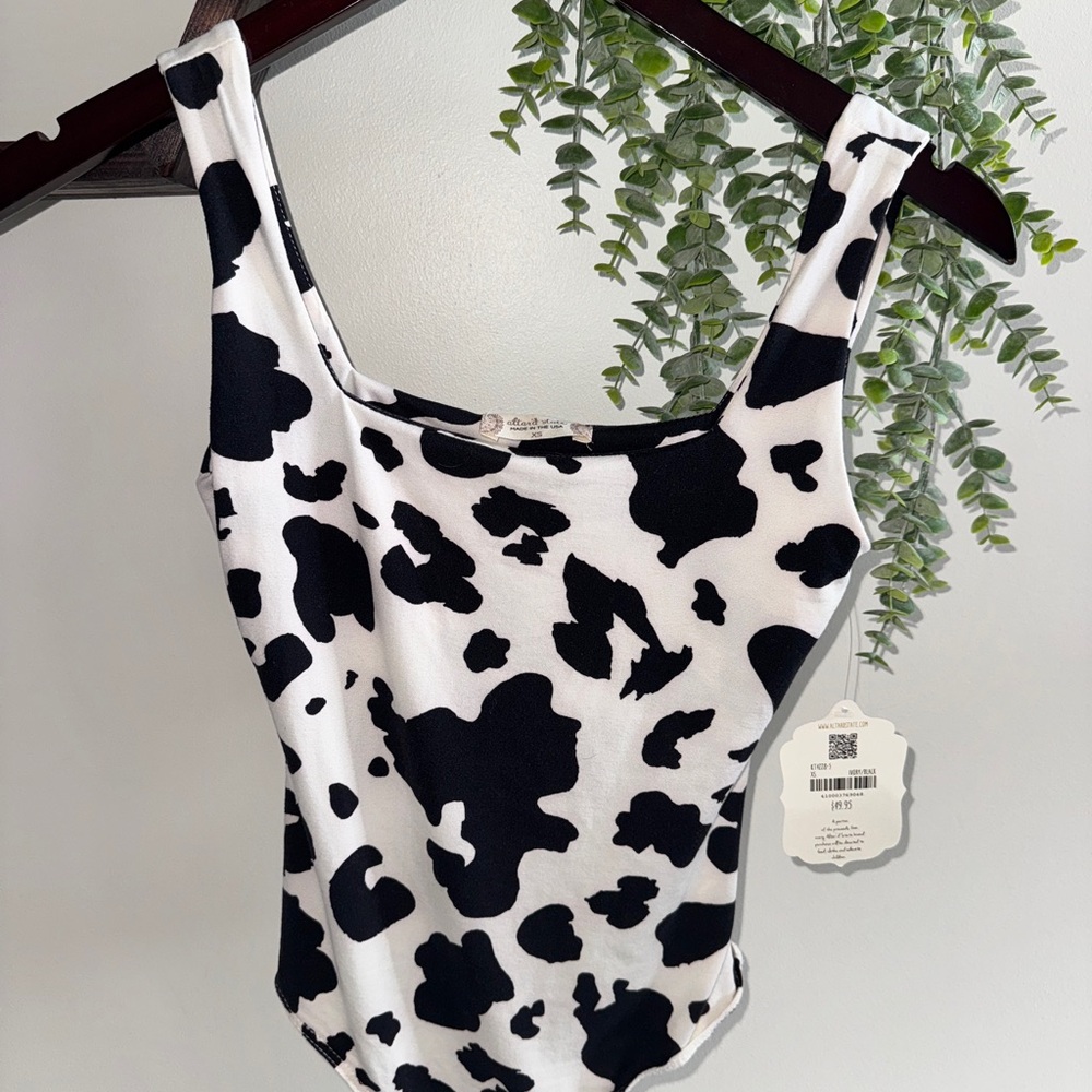 Altar'd State Black and White Fitted Bodysuit